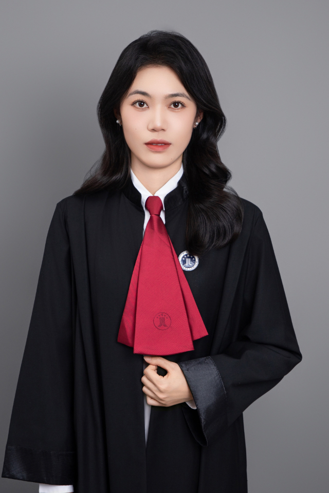 {{ userInfoStore.userInfo.real_name }}律师